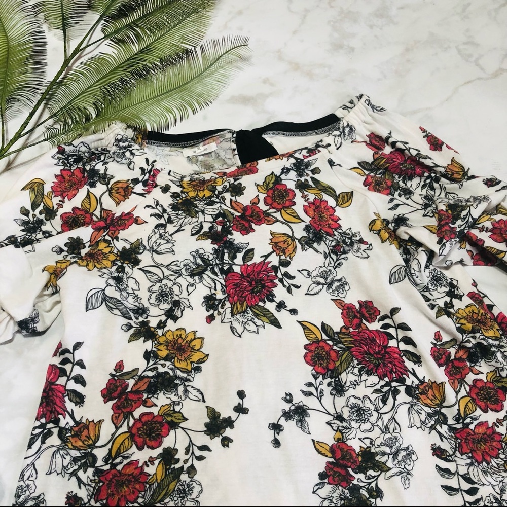Gorgeous Spring Floral Top With Tie Back & Ruched Sleeves Sz XLG